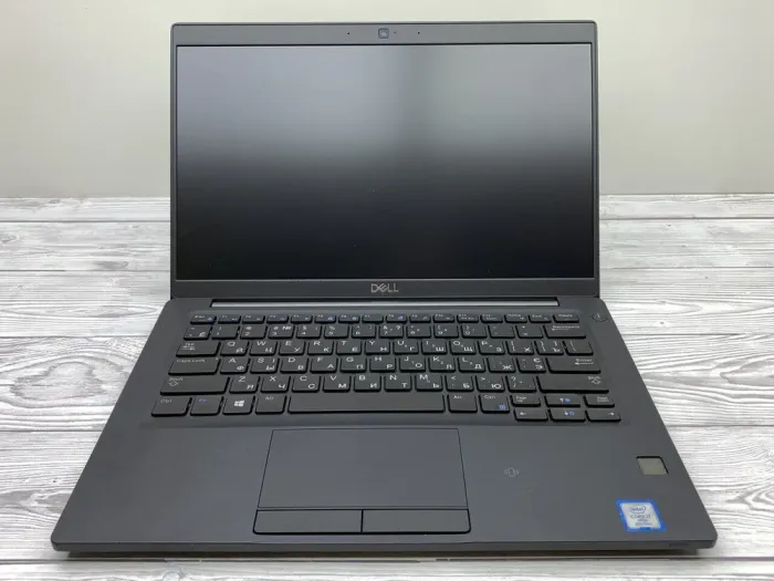 Ультрабук Б-клас Dell Latitude 7390 / 13.3" (1920x1080) IPS / Intel Core i7-8650U (4 (8) ядра по 1.9 - 4.2 GHz) / 16 GB DDR4 / 512 GB SSD / Intel UHD Graphics 620 / WebCam б/в - зображення 2