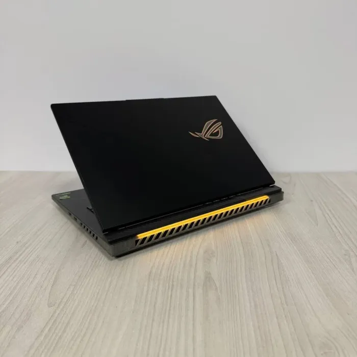 Ігровий ноутбук Б-клас Asus ROG Strix Scar 16 G634JZ / 16" (2560x1600) IPS / Intel Core i9-13980HX (24 (32) ядер по 2.2 - 5.5 GHz) / 32 GB DDR5 / 1000 GB SSD NVMe / nVidia GeForce RTX 4080, 12 GB GDDR6, 192-bit / WebCam б/в - зображення 6