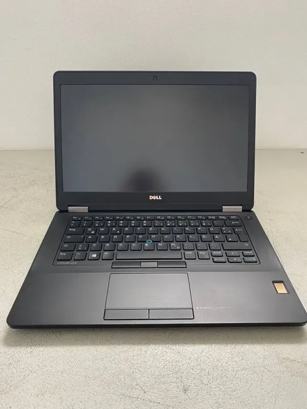 Ноутбук Dell Latitude E5470 / 14" (1920x1080) IPS / Intel Core i7-6820HQ (4 (8) ядра по 2.7 - 3.6 GHz) / 8 GB DDR4 / 256 GB SSD / Intel HD Graphics 530 / WebCam б/в - зображення 2