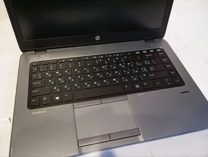 Ультрабук Б-клас HP EliteBook 840 G1 / 14" (1366x768) TN / Intel Core i5-4300U (2 (4) ядра по 1.9 - 2.9 GHz) / 8 GB DDR3 / 500 GB SSD / Intel HD Graphics 4400 / WebCam / АКБ не тримає б/в - зображення 7