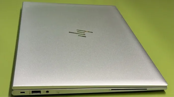 Ультрабук HP EliteBook 850 G8 / 15.6" (1920x1080) IPS / Intel Core i7-1185G7 (4 (8) ядер 3.0 - 4.8 ГГц) / 16 ГБ DDR4 / 512 ГБ SSD / Intel Iris Xe Graphics / WebCam / Дактилоскопічний б/в - зображення 4