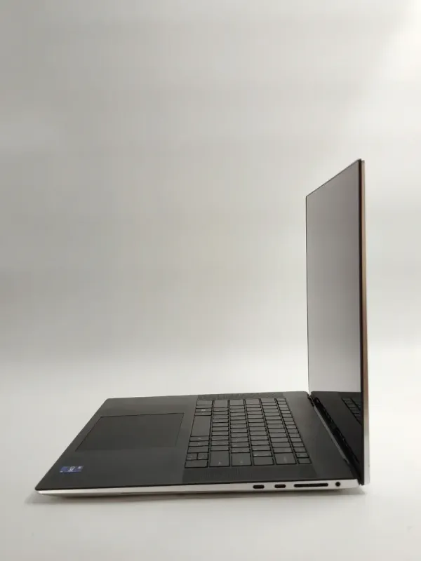 Ігровий ноутбук Б-клас Dell XPS 17 9720 / 17.3" (3840x2400) IPS Touch / Intel Core i9-12900HK (14 (20) ядер по 3.8 - 5.0 GHz) / 16 GB DDR5 / 512 GB SSD / nVidia GeForce RTX 3060, 6 GB GDDR6, 192-bit / WebCam б/в - зображення 3