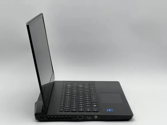 Ігровий ноутбук MSI Vector GP66 12UGS / 15.6" (2560x1440) IPS / Intel Core i7-12700H (14 (20) ядер по 3.5 - 4.7 GHz) / 32 GB DDR5 / 480 GB SSD / nVidia GeForce RTX 3070 Ti, 8 GB GDDR6, 256-bit / WebCam б/в - зображення 3