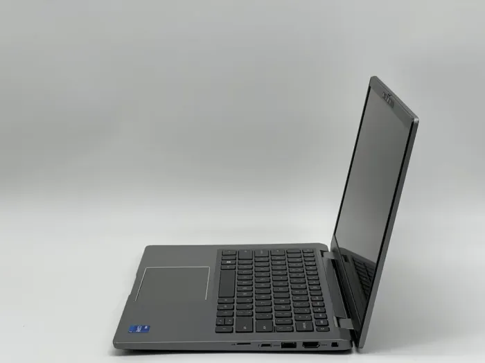 Ультрабук Б-клас Dell Latitude 7420 / 14" (1920x1080) IPS Touch / Intel Core i7-1185G7 (4 (8) ядра по 1.2 - 4.8 GHz) / 16 GB DDR4 / 960 GB SSD / Intel Iris Xe Graphics / WebCam б/в - зображення 5