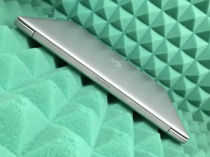 Ультрабук Б-клас HP ProBook 430 G5 / 13.3" (1366x768) TN / Intel Core i5-8250U (4 (8) ядра по 1.6 - 3.4 GHz) / 8 GB DDR4 / 128 GB SSD + 500 GB HDD / Intel UHD Graphics 620 / WebCam / Fingerprint / USB 3.1 / HDMI б/в - зображення 9