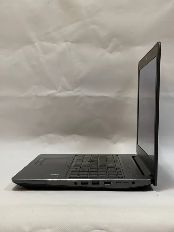 Мобільна робоча станція HP ZBook 15 G3 / 15.6" (1920x1080) TN / Intel Xeon E3-1505M v5 (4 (8) ядра по 2.8 - 3.7 GHz) / 32 GB DDR4 / 256 GB SSD M.2 + 500 GB HDD / nVidia Quadro M2000M, 4 GB GDDR5, 128-bit / WebCam б/в - зображення 6