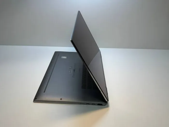 Ультрабук-трансформер Dell Latitude 9520 / 15.6" (1920x1080) IPS Touch / Intel Core i5-1145G7 (4 (8) ядра по 2.6 - 4.4 GHz) / 16 GB DDR4 / 256 GB SSD / Intel Iris Xe Graphics / WebCam / HDMI б/в - зображення 5