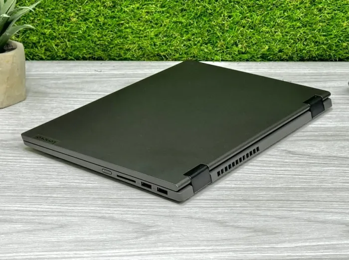 Ультрабук-трансформер Lenovo IdeaPad Flex 5 14ARE05 / 14" (1920x1080) IPS Touch / AMD Ryzen 5 4500U (6 ядер по 2.3 - 4.0 GHz) / 8 GB DDR4 / 256 GB SSD M.2 / AMD Radeon Vega Graphics / WebCam / Win 11 Home б/в - зображення 4