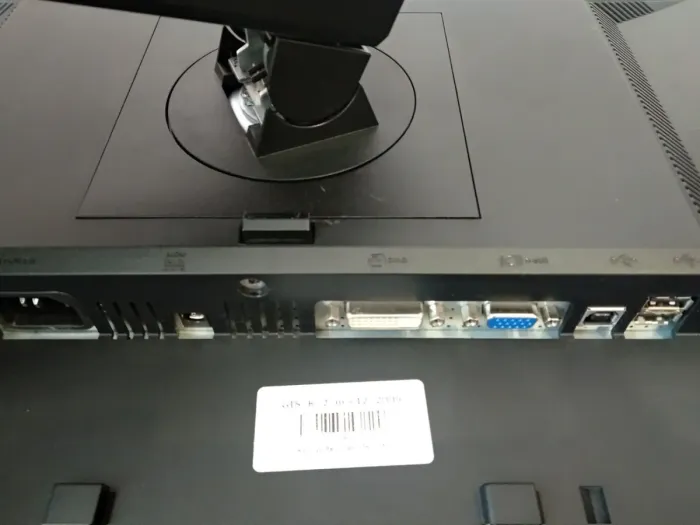 Монітор Dell 1909Wf Silver / 19" (1440x900) TN / VGA, DVI / VESA 100x100 б/в - зображення 3