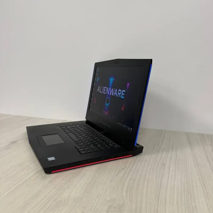 Ігровий ноутбук Б-класу Dell Alienware 15 R3 / 15.6" (1920x1080) IPS / Intel Core i5-6300HQ (4 ядра по 2,3 - 3,2 ГГц) / 16 ГБ DDR4 / 256 ГБ SSD NVMe / nVidia GeForce GTX 1060, 6 ГБ GDDR5, 192-біт / WebCam б/в - зображення 5