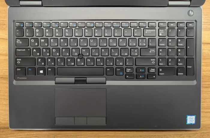 Мобільна робоча станція Dell Precision 7540 / 15.6" (1920x1080) IPS / Intel Core i7-9850H (6 (12) ядер по 2.6 - 4.6 GHz) / 32 GB DDR4 / 512 GB SSD / nVidia Quadro T1000, 4 GB GDDR5, 128-bit / WebCam / Windows 10 б/в - зображення 3