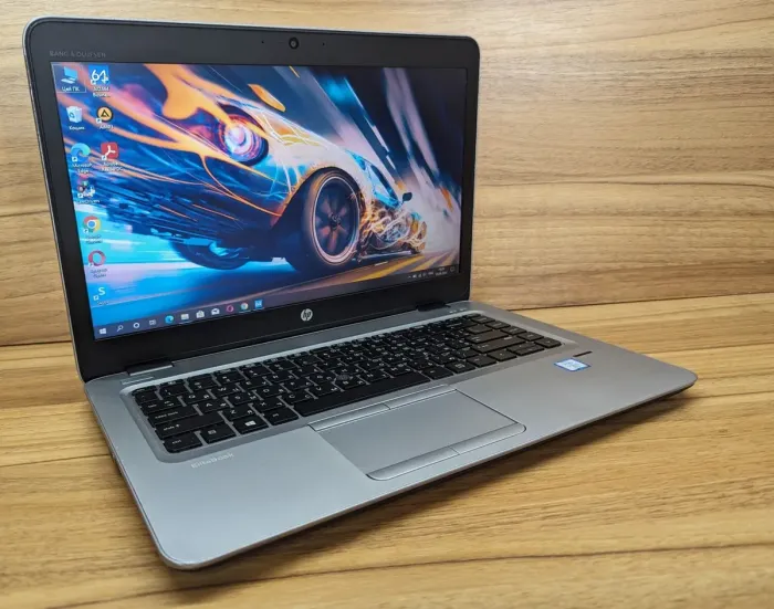 Ультрабук HP EliteBook 840 G3 / 14" (1366x768) TN / Intel Core i5-6300U (2 (4) ядра по 2.4-3 GHz) / 8 GB DDR4 / 240 GB SSD / Intel HD Graphics 520 / WebCam / Fingerprint / Win 10 б/в - зображення 4