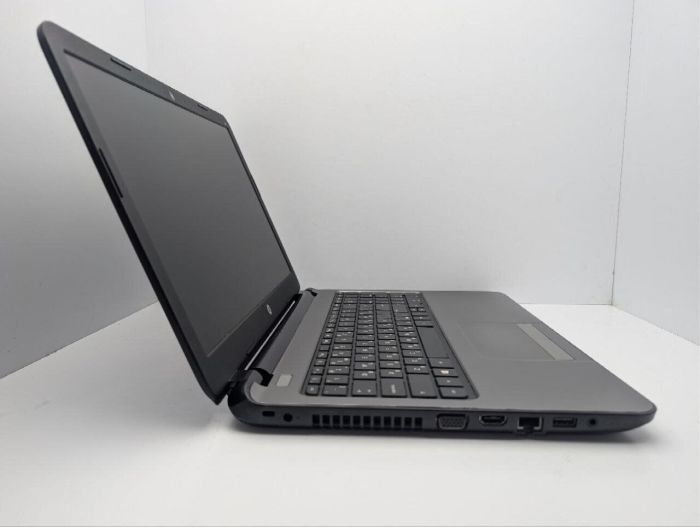 Ноутбук HP 250 G3 / 15.6" (1366x768) TN / Intel Pentium N3530 (4 ядра по 2.16 - 2.58 GHz) / 8 GB DDR3 / 120 GB SSD / Intel HD Graphics / WebCam / DVD-ROM б/в - изображение 4