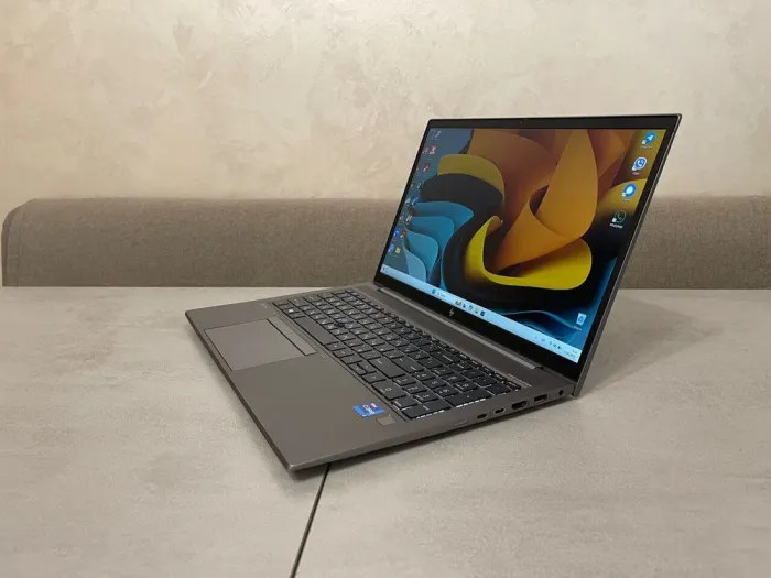 Мобільна робоча станція HP ZBook Firefly 15 G8 / 15.6" (1920x1080) IPS / Intel Core i7-1165G7 (4 (8) ядра по 4.7 GHz) / 16 GB DDR4 / 512 GB SSD M.2 / nVidia T500, 4 GB GDDR6, 64-bit / WebCam / Fingerprint б/в - зображення 6