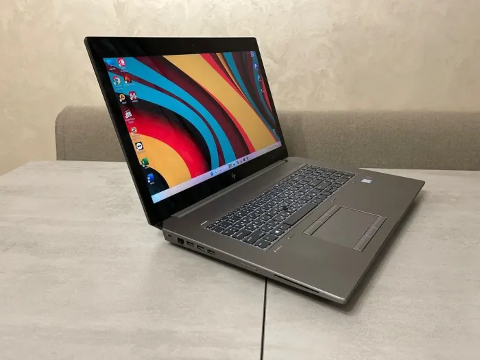 Мобільна робоча станція HP ZBook 17 G6 / 17,3" (3840x2160) IPS Touch / Intel Core i7-9750H (6 (12) ядер по 2,6 - 4,5 ГГц) / 16 ГБ DDR4 / 512 ГБ SSD M.2 / nVidia Quadro T1000, 4 ГБ GDDR5, 128-біт / WebCam б/в - зображення 4