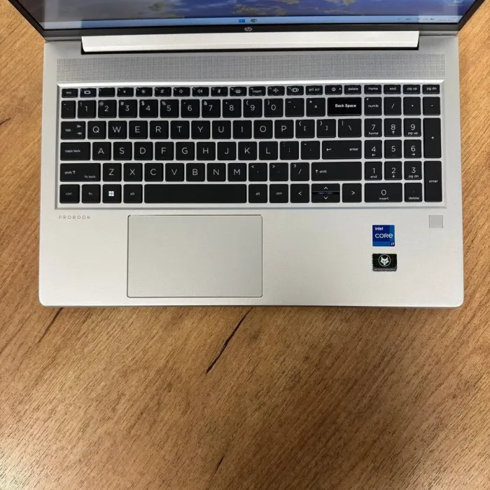 Ультрабук HP ProBook 450 G9 / 15.6" (1920x1080) IPS / Intel Core i7-1255U (10 (12) ядер по 1.7 - 4.7 GHz) / 16 GB DDR4 / 512 GB SSD / Intel Intel Iris Xe Graphics / WebCam б/в - зображення 7