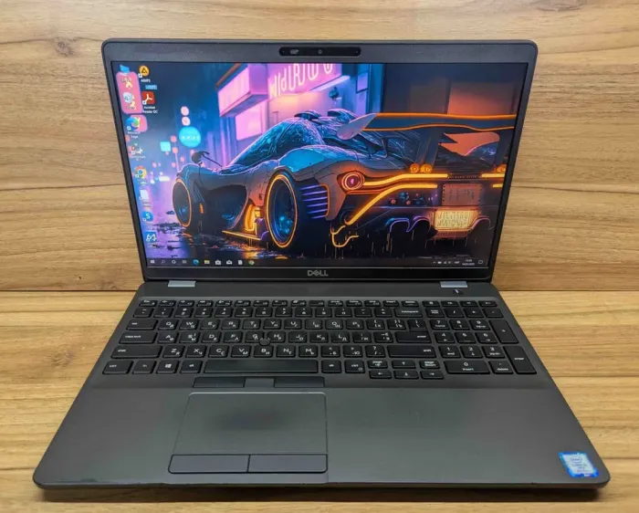 Ультрабук Dell Latitude 5500 / 15.6" (1920x1080) IPS / Intel Core i5-8365U (4 (8) ядра по 1.6 - 4.1 GHz) / 16 GB DDR4 / 512 GB SSD / Intel UHD Graphics 620 / WebCam / HDMI / Windows 10 б/в - зображення 2