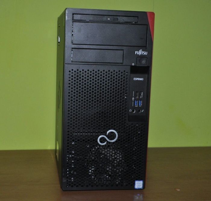 Комп'ютер Fujitsu Esprimo P558 E85 Tower / Intel Core i3-8100 (4 ядра по 3,6 ГГц) / 12 ГБ DDR4 / 4000 ГБ HDD / Intel UHD Graphics 630 / Windows 11 Pro б/в - изображение 4