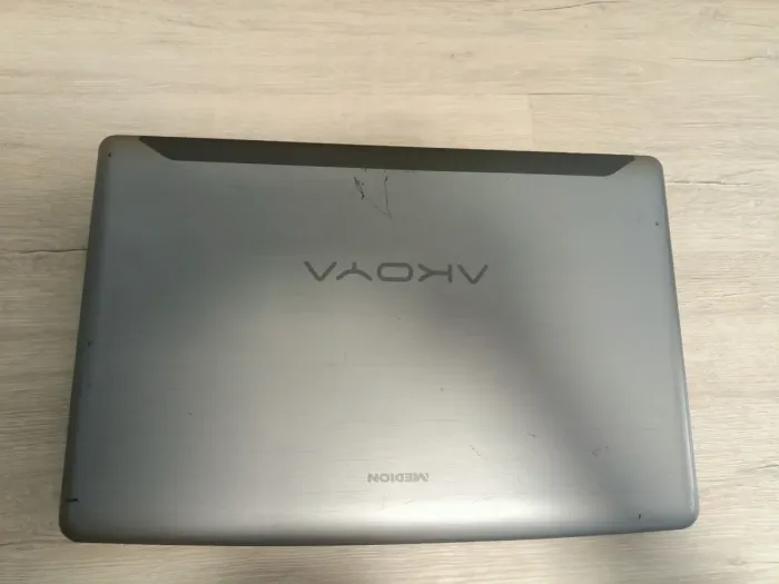 Ноутбук Б-клас Medion Akoya P7818 / 17.3" (1366x768) TN / Intel Core i3-3110M (2 (4) ядра по 2.4 GHz) / 8 GB DDR3 / 1000 GB HDD / nVidia GeForce GT 730M, 2 GB GDDR3, 128-bit / WebCam / DVD-ROM б/в - зображення 8