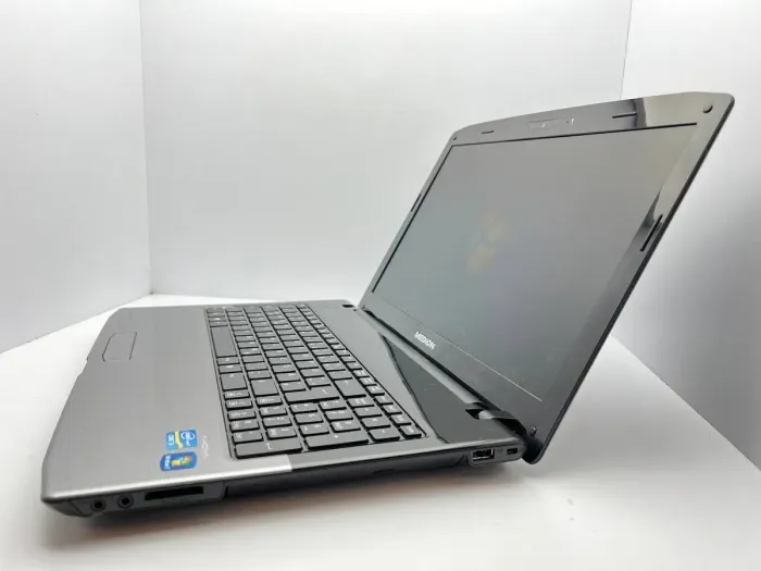 Ноутбук Medion Akoya E6226 / 15.6" (1366x768) TN / Intel Core i3-2310M (2 (4) ядра по 2.4 GHz) / 4 GB DDR3 / 750 GB HDD / Intel HD Graphics 3000 / WebCam б/в - зображення 4