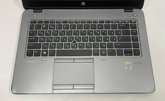 Ноутбук Б-клас HP EliteBook 840 G1 / 14" (1600x900) TN / Intel Core i5-4210U (2 (4) ядра по 1.7 - 2.7 GHz) / 8 GB DDR3 / 500 GB HDD / Intel HD Graphics 4400 / WebCam / DisplayPort / Windows 10 Pro б/в - зображення 3
