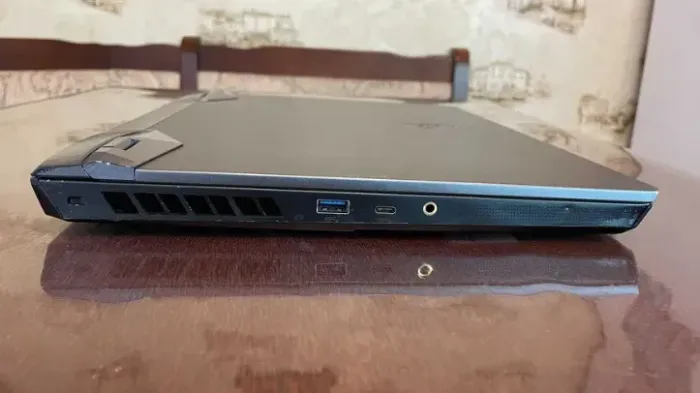 Ігровий ноутбук Б-клас MSI GE66 Raider 11UH-202US / 15.6" (2560x1440) IPS / Intel Core i9-11980HK (8 (16 ядер по 3.3 - 5.0 GHz) / 32 GB DDR4 / 1000 GB SSD / nVidia GeForce RTX 3080, 16 GB GDDR6, 256-bit / WebCam б/в - зображення 6