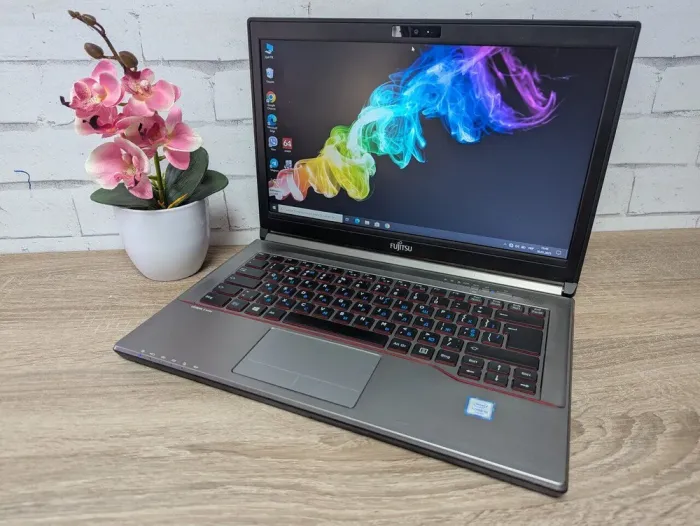 Ноутбук Б-клас Fujitsu LifeBook E746 / 14" (1366x768) TN / Intel Core i5-6200U (2 (4) ядра по 2.3 - 2.8 GHz) / 8 GB DDR4 / 128 GB SSD / Intel HD Graphics 520 / WebCam б/в - зображення 4