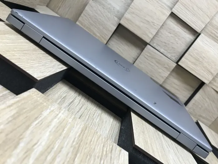 Ультрабук Б-клас Dell Latitude 5410 / 14" (1920x1080) IPS Touch / Intel Core i5-10210U (4 (8) ядра по 1.6 - 4.2 GHz) / 8 GB DDR4 / 256 GB SSD M.2 / Intel UHD Graphics / WebCam / USB 3.1 / HDMI / Windows 10 б/в - зображення 7