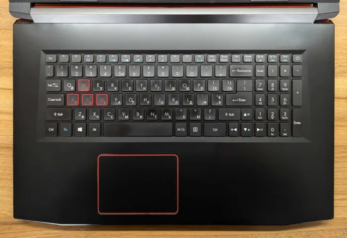 Ігровий ноутбук Acer Predator PH 317-51 / 17.3" (1920x1080) IPS / Intel Core i7-7700HQ (4 (8) ядра по 2.8 - 3.8 GHz) / 32 GB DDR4 / 256 GB SSD + 1000 GB HDD / nVidia GeForce GTX 1060, 6 GB GDDR5, 192-bit / WebCam / Windows 10 б/у - зображення 3