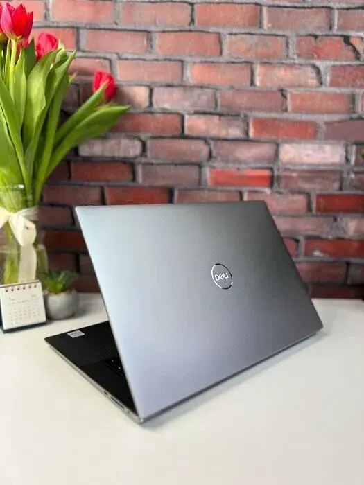 Мобільна робоча станція Dell Precision 5550 / 15.6" (1920x1080) IPS / Intel Core i9-10885H (8 (16) ядер по 2.4 - 5.1 GHz) / 32 GB DDR4 / 512 GB SSD M.2 / nVidia Quadro T2000, 4 GB GDDR5, 128-bit / WebCam / Win 11 Pro б/в - зображення 7