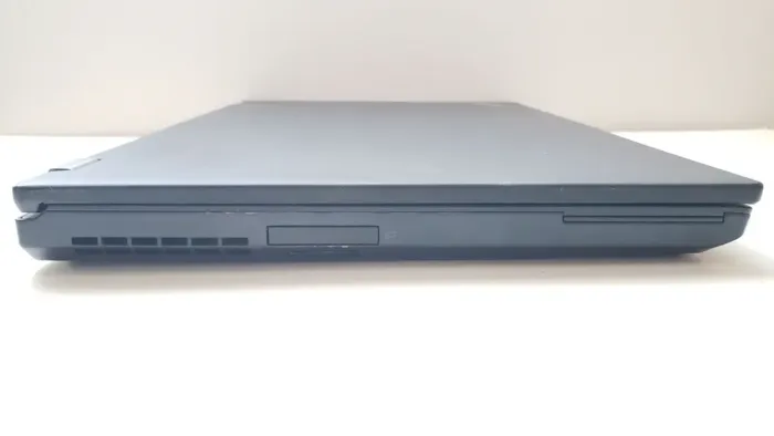 Мобільна робоча станція Lenovo ThinkPad P51 / 15.6" (3840x2160) IPS / Intel Xeon E3-1505M v6 (4 (8) ядра по 3.0 - 4.0 GHz) / 32 GB DDR4 / 512 GB SSD / nVidia Quadro M2200, 4 GB GDDR5, 128-bit / WebCam / Win 10 Pro б/в - зображення 4