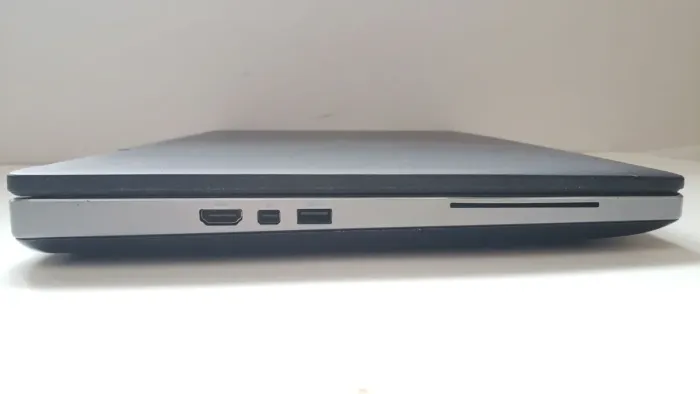 Мобільна робоча станція Б-класу Dell Precision 7510 / 15,6" (1920x1080) IPS / Intel Core i7-6820HQ (4 (8) ядра по 2,7 - 3,6 ГГц) / 16 ГБ DDR4 / 256 ГБ SSD + 500 ГБ HDD / nVidia Quadro M1000M, 2 ГБ GDDR5, 128-біт / WebCam б/в - зображення 5