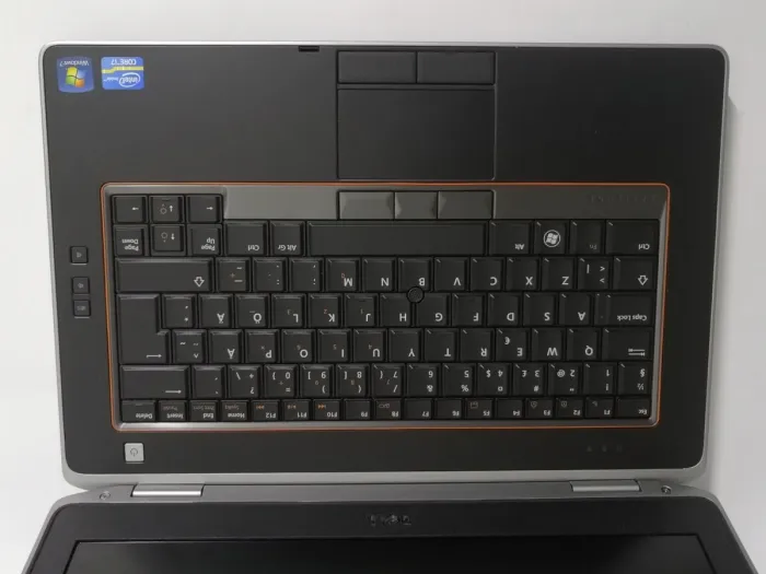 Ноутбук Dell Latitude E6420 / 14" TN / Core i5-2520M (2(4) ядра по 2.5-3.2 GHz) / 4GB DDR3 / 500GB HDD / NVS 4200M, 512MB GDDR3, 64-bit / WebCam / DVD-ROM / VGA / Посилена АКБ б/в - зображення 3