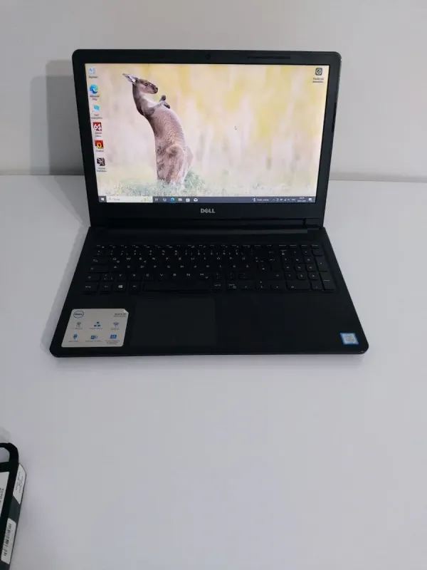 Ноутбук Dell Vostro 15-3568 / 15.6" (1366x768) TN / Intel Core i3-7100U (2 (4) ядра по 2.4 GHz) / 16 GB DDR4 / 256 GB SSD / Intel HD Graphics 620 / WebCam / DVD-ROM б/в - зображення 2