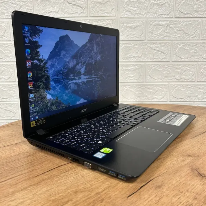 Ноутбук Acer Aspire F15 F5-573G / 15.6" (1920x1080) TN / Intel Core i5-7200U (2 (4) ядра по 2.5 - 3.1 GHz) / 16 GB DDR4 / 256 GB SSD / nVidia GeForce 940MX, 2 GB DDR3, 64-bit / WebCam б/в - зображення 4