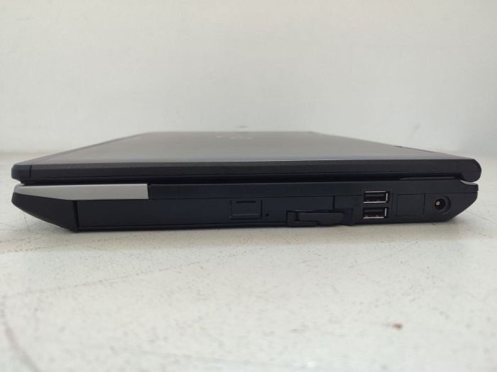 Ноутбук Fujitsu LifeBook E782 / 15.6" (1600x900) TN / Intel Core i5-3230M (2 (4) ядра по 2.6 - 3.2 GHz) / 8 GB DDR3 / 128 GB SSD / Intel HD Graphics 4000 б/в - зображення 4