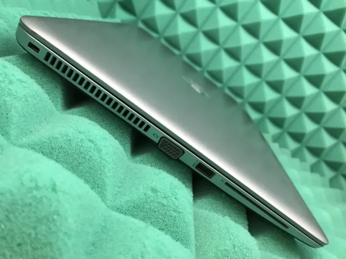 Ноутбук Б-клас HP EliteBook 850 G3 / 15.6" (1366x768) TN / Intel Core i5-6200U (2 (4) ядра по 2.3 - 2.8 GHz) / 8 GB DDR4 / 192 GB SSD / Intel HD Graphics 520 / WebCam / DisplayPort б/в - зображення 5