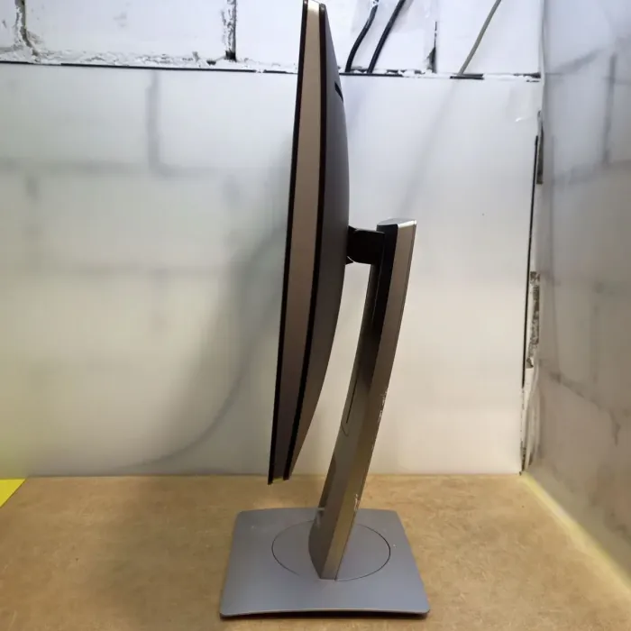 Монітор HP EliteDisplay E202 / 20" (1600x900) IPS / VGA, HDMI, DisplayPort, USB-концентратор б/в - зображення 4