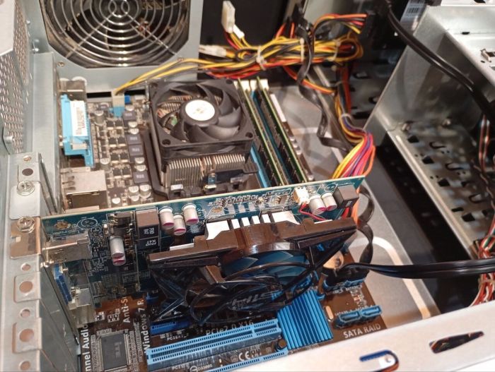 ПК Asus Vento A8 Tower / AMD Athlon II X3 460 (3 ядра по 3.4 GHz) / 16 GB DDR3 / 120 GB SSD / AMD Radeon HD 6670, 1 GB GDDR5, 128-bit / DVD-RW / 450W б/в - зображення 7