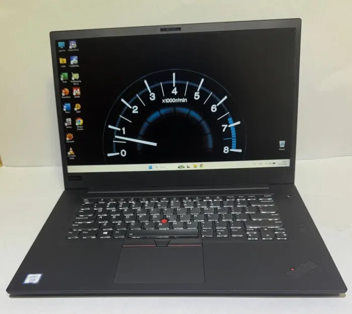 Мобільна робоча станція Lenovo ThinkPad P1 Gen1 / 15.6" (3840x2160) IPS / Intel Xeon E-2176M (6 (12) ядер по 2,7 - 4,4 ГГц) / 32 ГБ DDR4 / 512 ГБ SSD / nVidia Quadro P2000, 4 ГБ GDDR5, 128-біт / WebCam б/в - зображення 2