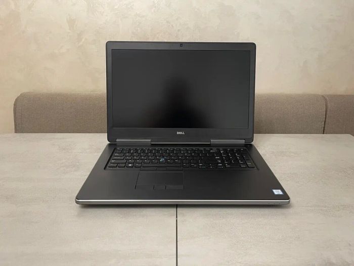 Мобільна робоча станція Dell Precision 7710 / 17.3" (1920x1080) IPS / Intel Core i7-6820HQ (4 (8) ядра по 2.7 - 3.6 GHz) / 16 GB DDR4 / 512 GB SSD M.2 + 500 GB HDD / nVidia Quadro M4000M, 4 GB GDDR5, 256-bit / WebCam / HDMI б/в - зображення 3