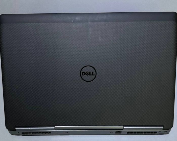 Мобільна робоча станція Б-клас Dell Precision 7720 / 17.3" (1920x1080) IPS / Intel Core i7-7920HQ (4 (8) ядра по 3.1 - 4.1 GHz) / 16 GB DDR4 / 256 GB SSD + 256 GB SSD / nVidia Quadro P3000, 6 GB GDDR5, 192-bit / WebCam / Win 11 Pro б/в - зображення 3