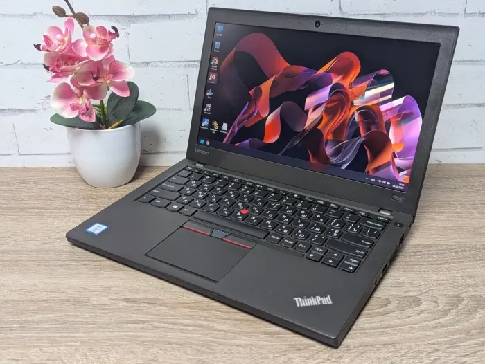 Нетбук Lenovo ThinkPad X260 / 12.5" (1366x768) TN / Intel Core i5-6300U (2 (4) ядра по 2.4 - 3.0 GHz) / 8 GB DDR4 / 128 GB SSD / Intel HD Graphics 520 / WebCam б/в - зображення 4