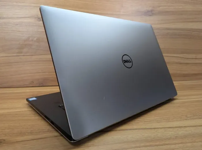 Ігровий ноутбук Dell XPS 15 9560 / 15.6" (3840x2160) IPS Touch / Intel Core i7-7700HQ (4 (8) ядра по 2.8 - 3.8 GHz) / 16 GB DDR4 / 480 GB SSD / nVidia Geforce GTX 1050, 4 GB GDDR5, 128-bit / HDMI / Windows 10 б/в - зображення 7