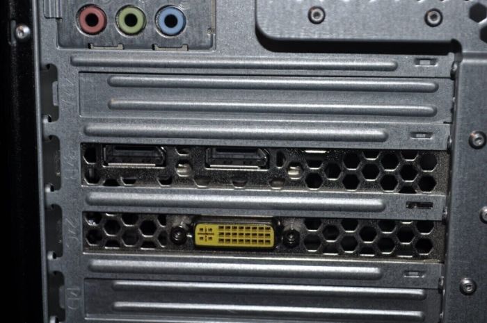 Комп'ютер Fujitsu Esprimo P756 E90 Tower / Intel Core i5-6500 (4 ядра по 3,2 - 3,6 ГГц) / 8 ГБ DDR4 / 4000 ГБ HDD / nVidia GeForce GTX 745, 2 ГБ GDDR3, 128-біт / Windows 10 Pro б/в - зображення 5