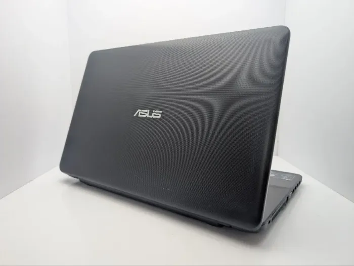 Ноутбук Asus R752N / 17.3" (1600x900) TN / Intel Celeron N3350 (2 ядра по 1.1 - 2.4 GHz) / 8 GB DDR3 / 120 GB SSD / Intel HD Graphics 500 / WebCam / DVD-ROM б/в - зображення 7