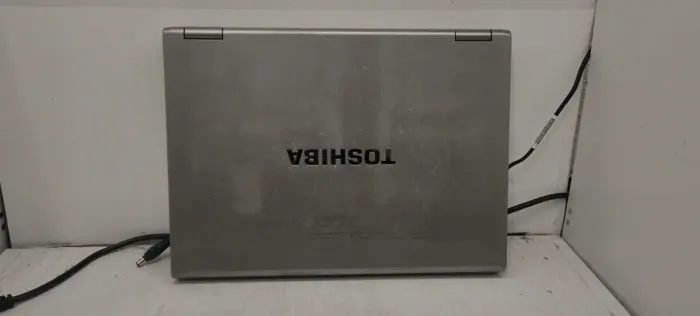 Ноутбук Toshiba Tecra A10 / 15.4" (1280x800) TN / Intel Core 2 Duo T6600 (2 ядра по 2.2 GHz) / 4 GB DDR2 / 160 GB HDD / nVidia Quadro NVS 150M, 256 MB DDR2, 64-bit / WebCam / DVD-ROM б/в - зображення 6