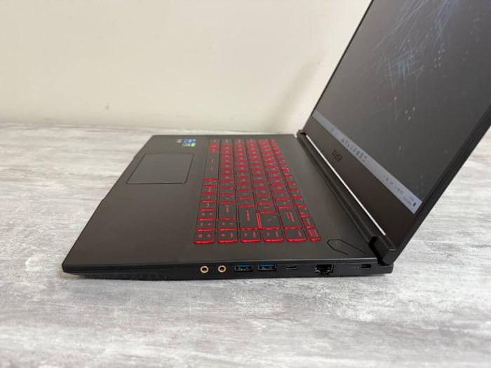 Ігровий ноутбук MSI GF63 Thin 11UC / 15,6" (1920x1080) IPS / Intel Core i5-11400H (6 (12) ядер по 2,7 - 4,5 ГГц) / 16 ГБ DDR4 / 512 ГБ SSD / nVidia GeForce RTX 3050, 4 ГБ GDDR6, 128-біт / WebCam / Win 11 Home б/в - зображення 7
