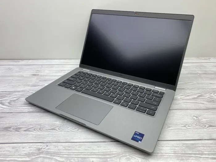 Ультрабук Dell Latitude 5430 / 14" (1920x1080) IPS / Intel Core i5-1245U (10 (12) ядер по 1.6 - 4.4 GHz) / 16 GB DDR4 / 240 GB SSD / Intel Iris Xe Graphics / WebCam б/в - зображення 3