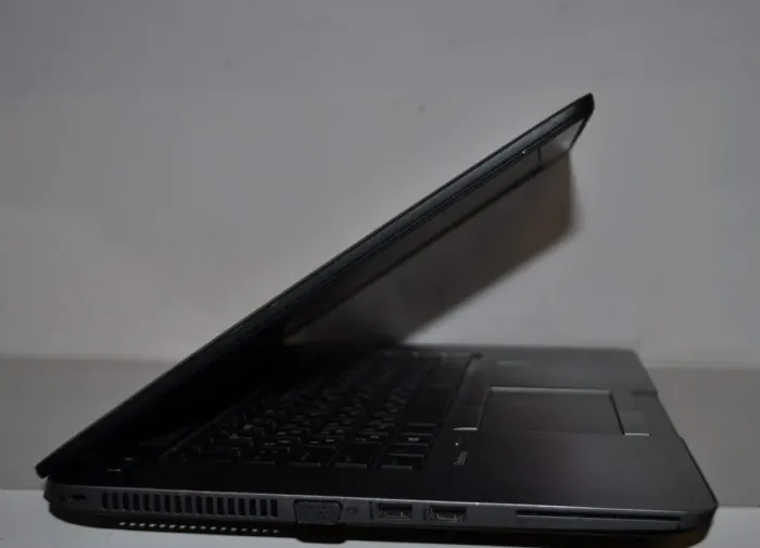 Ноутбук Б-клас HP EliteBook 850 G2 / 15.6" (1366x768) TN / Intel Core i5-5200U (2 (4) ядра по 2.2 - 2.7 GHz) / 8 GB DDR3 / 240 GB SSD / Intel HD Graphics 5500 / WebCam / Windows 11 Pro б/у - зображення 12